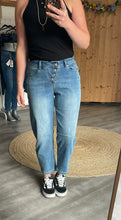 Laden Sie das Bild in den Galerie-Viewer, Buena Vista Relaxed Malibu – Mid Stone 💙