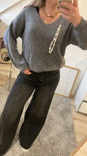 Laden Sie das Bild in den Galerie-Viewer, Pullover Sa44ri dark grey Gr S/M