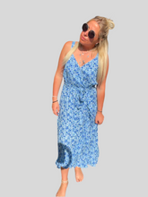 Laden Sie das Bild in den Galerie-Viewer, Midi-Kleid Ru44ba (XS-XXL)