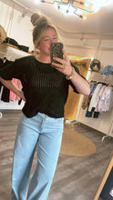 Laden Sie das Bild in den Galerie-Viewer, Shirt mit Lochoptik Gr XL black BROADWAY Fashion