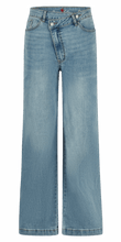 Laden Sie das Bild in den Galerie-Viewer, Wide Leg CC stretch Denim Gr M