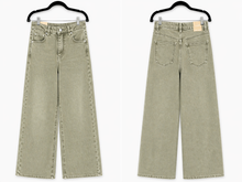 Laden Sie das Bild in den Galerie-Viewer, Wide Leg Jeans Washed Khaki