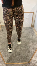 Laden Sie das Bild in den Galerie-Viewer, Leggings Le44on (XS - XXL)