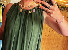 Laden Sie das Bild in den Galerie-Viewer, 💚Midi-Kleid Khaki