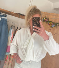 Laden Sie das Bild in den Galerie-Viewer, Bluse Lo44re (XS-XXL)