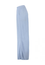 Laden Sie das Bild in den Galerie-Viewer, Wide-Leg Pants Ma44na light blue Gr M &amp; XL