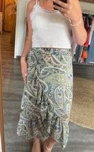 Laden Sie das Bild in den Galerie-Viewer, Paisley-Rock  – Khaki Gr S