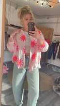 Laden Sie das Bild in den Galerie-Viewer, Bluse „Neon Sun“ – Pink / Orange Gr L &amp; XL