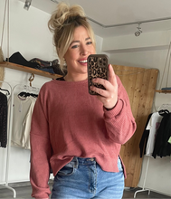 Laden Sie das Bild in den Galerie-Viewer, Sweater Vi44vi rose (XS-XXL)