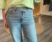 Laden Sie das Bild in den Galerie-Viewer, Wide Leg CC stretch Denim Gr M
