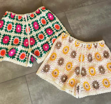 Laden Sie das Bild in den Galerie-Viewer, Hippie-Häkelhose