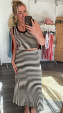 Laden Sie das Bild in den Galerie-Viewer, Strick-Set “Mokka-Stripe 🤎