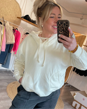 Laden Sie das Bild in den Galerie-Viewer, Hoodie To44nja offwhite (XS-XXL)