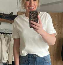 Laden Sie das Bild in den Galerie-Viewer, Basic-Shirt Ly44ra offwhite (XS-XXL)