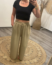 Laden Sie das Bild in den Galerie-Viewer, Pants El44len taupe stripe (XS-XXL)