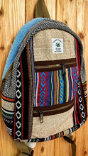 Laden Sie das Bild in den Galerie-Viewer, Boho Hanf-Rucksack Nr 1