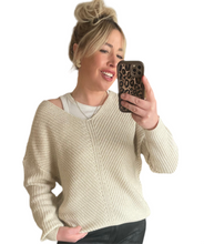 Laden Sie das Bild in den Galerie-Viewer, Sweater Pi44pa beige marl Gr XS &amp; L