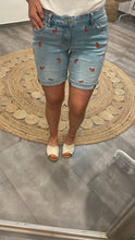Laden Sie das Bild in den Galerie-Viewer, Short Italy Cherry BUENA VISTA Gr XXS &amp; XS