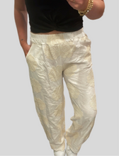 Laden Sie das Bild in den Galerie-Viewer, Pants Ca44llie beige (XS-XXL)