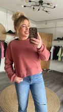 Laden Sie das Bild in den Galerie-Viewer, Sweater Vi44vi rose (XS-XXL)