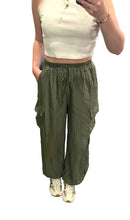 Laden Sie das Bild in den Galerie-Viewer, Hose Na44ncy khaki XS-XXL