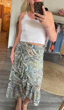 Laden Sie das Bild in den Galerie-Viewer, Paisley-Rock  – Khaki Gr S