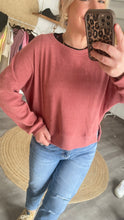 Laden Sie das Bild in den Galerie-Viewer, Sweater Vi44vi rose (XS-XXL)